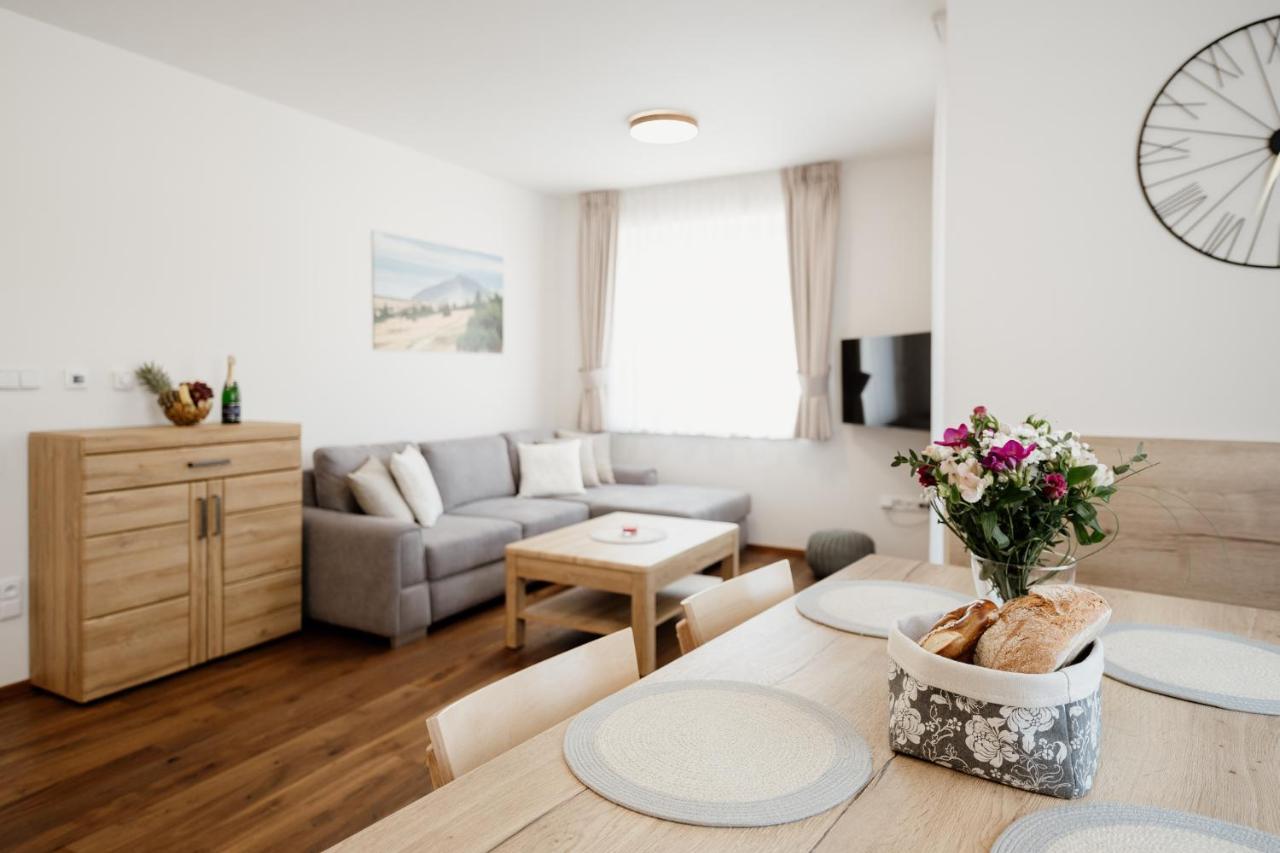 Apartmany Horska, Vrchlabí Eksteriør billede