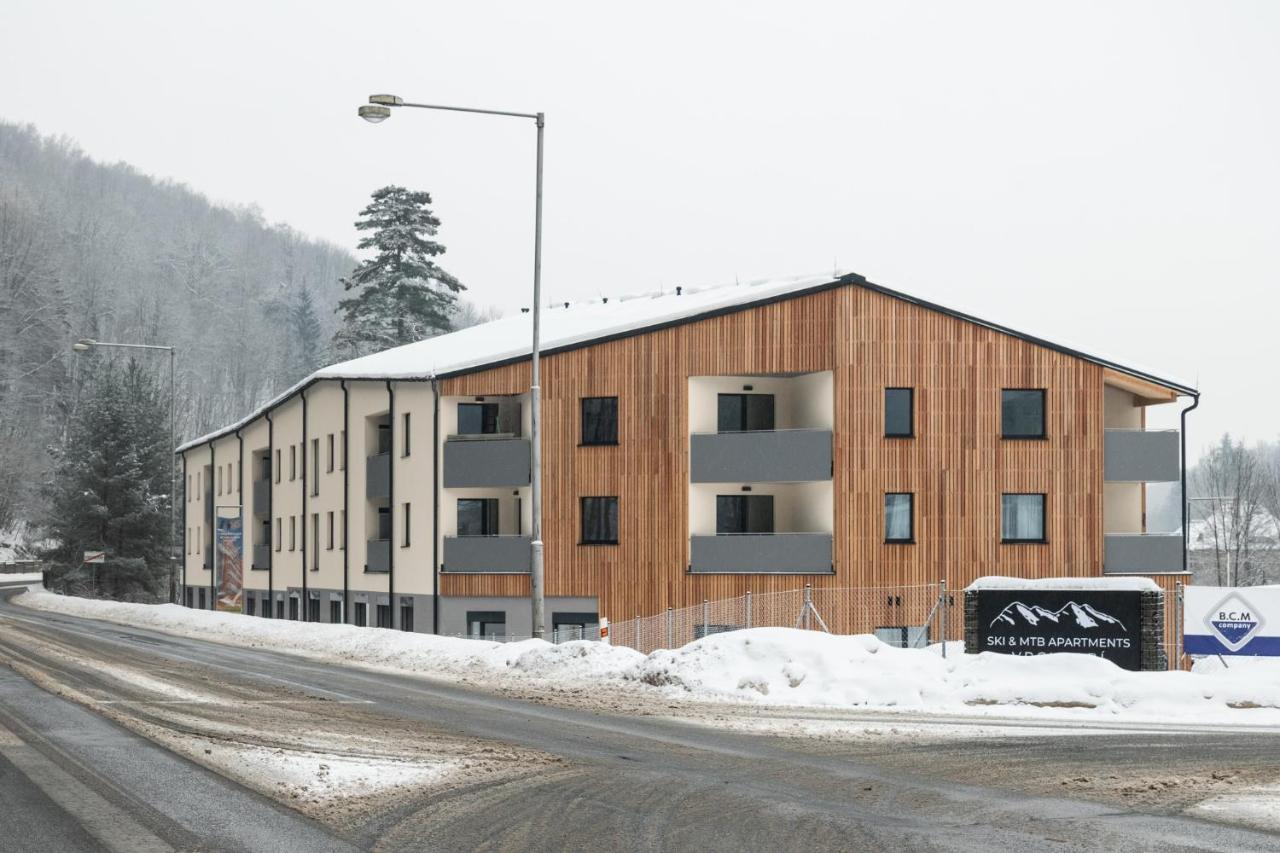 Apartmany Horska, Vrchlabí Eksteriør billede